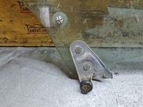 Стекло двери передней левой 202ABA купить на авторазборке